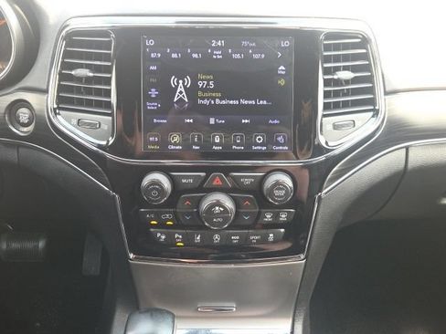 Used 2020 Jeep Grand Cherokee Limited w/ Premium Lighting Group AWD/4WD image 28