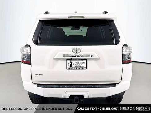 Used 2020 Toyota 4Runner SR5 Premium AWD/4WD image 6