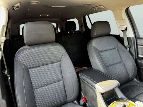 Used 2022 GMC Acadia SLE w/ Driver Convenience Package image 73