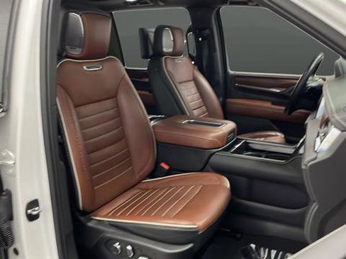 Used 2023 GMC Yukon XL Denali Ultimate image 25