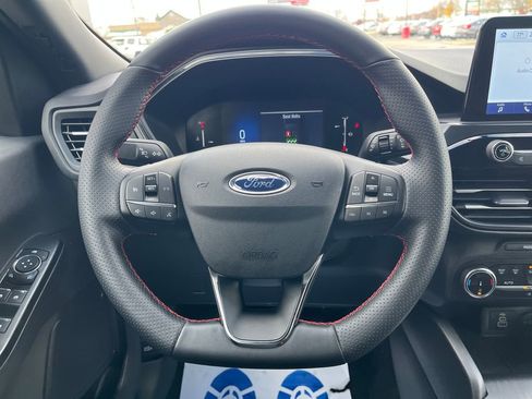 Used 2025 Ford Escape ST-Line image 16
