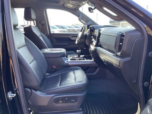 Used 2022 Chevrolet Silverado 1500 LTZ w/ Technology Package image 27