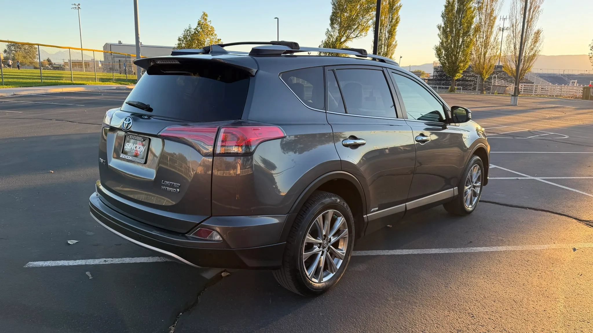 Used 2017 Toyota RAV4 Limited w/ Advanced Technology Package AWD/4WD image 5