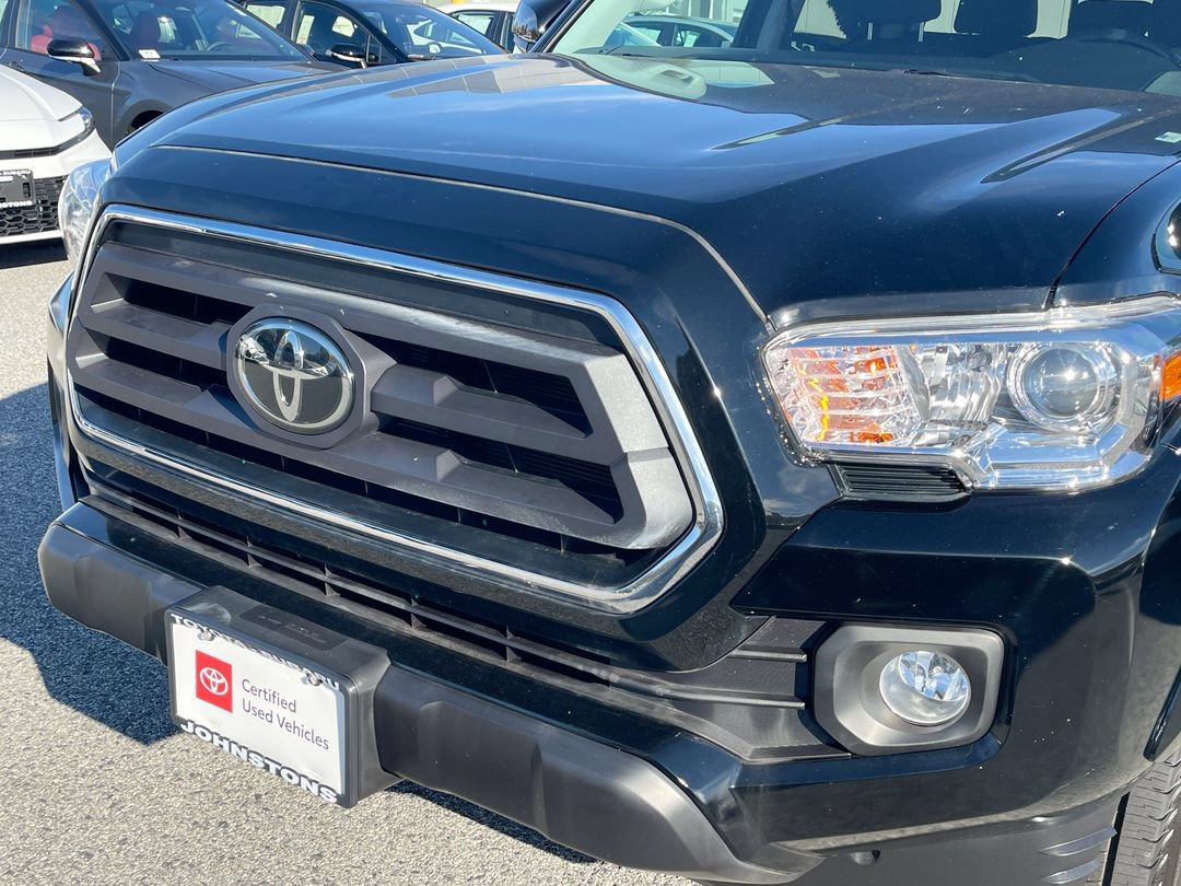 Certified 2023 Toyota Tacoma SR5 AWD/4WD image 19