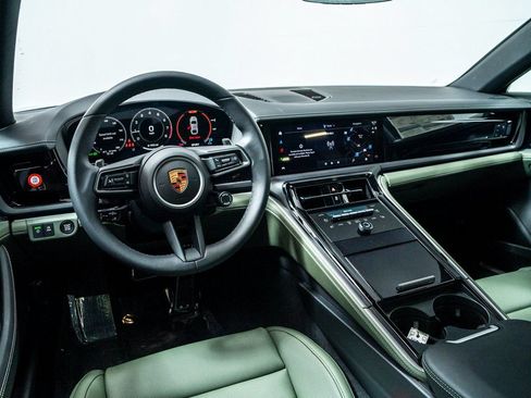 New 2026 Porsche Panamera 4 AWD/4WD image 16