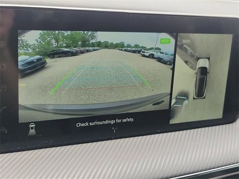 New 2025 Nissan Kicks SR image 12