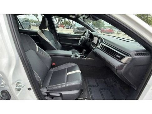 Certified 2025 Toyota Camry SE FWD image 38