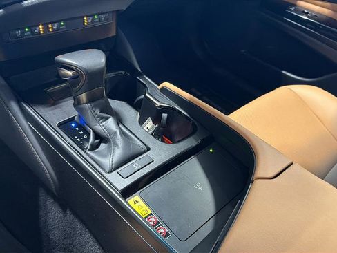 Certified 2024 Lexus ES 350 w/ Premium Package image 29