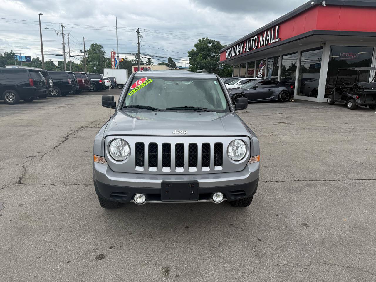 Used 2016 Jeep Patriot High Altitude AWD/4WD image 8