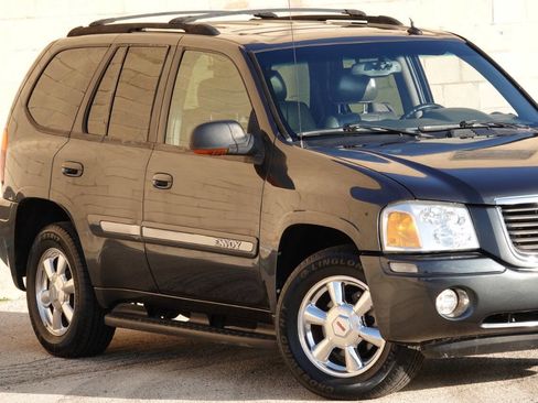 Used 2004 GMC Envoy SLT image 36