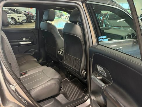 Used 2022 Mercedes-Benz GLB 250 4MATIC image 12