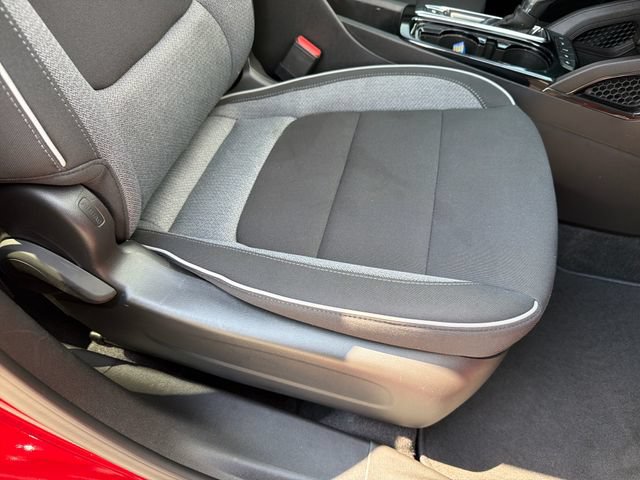 Used 2026 Chevrolet TrailBlazer LT w/ LT Cold Weather Package FWD image 26