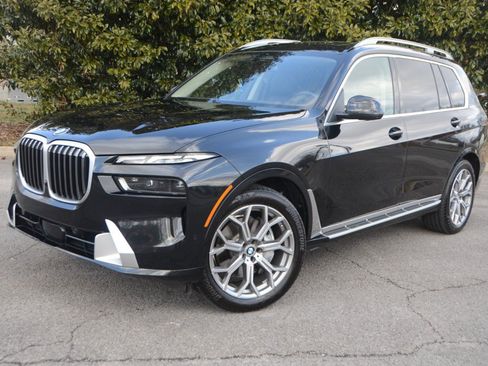 Used 2025 BMW X7 xDrive40i AWD/4WD image 6