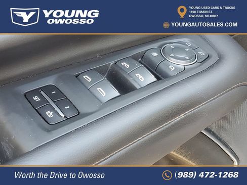 Used 2021 Chevrolet Suburban High Country w/ Premium Package 2 AWD/4WD image 25