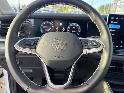 New 2026 Volkswagen Tiguan SE AWD/4WD image 18