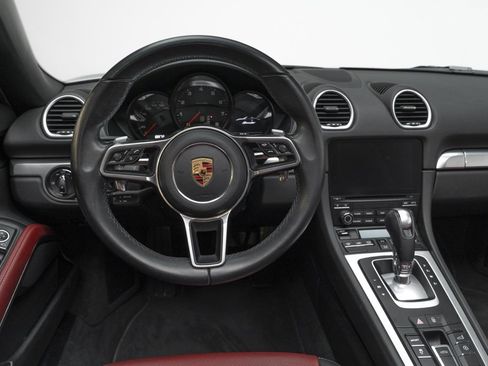 Used 2018 Porsche 718 Boxster image 29