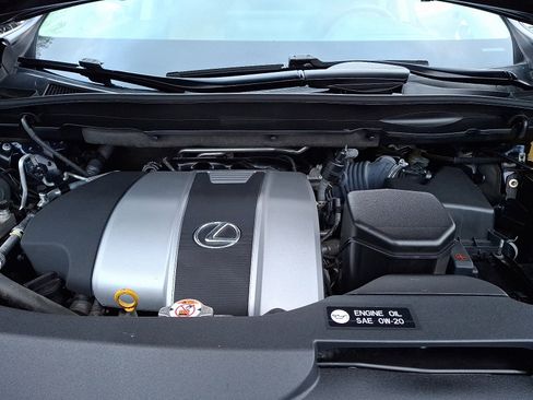 Used 2021 Lexus RX 350L Premium image 29