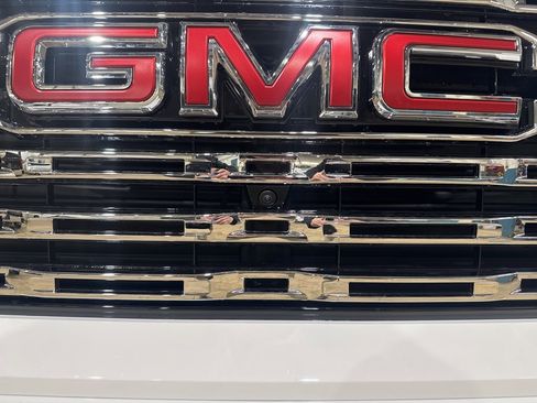New 2026 GMC Canyon Denali image 12