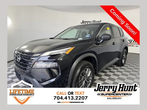 Used 2024 Nissan Rogue S FWD image 1