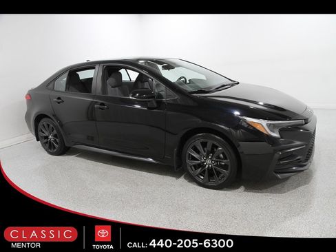 Certified 2023 Toyota Corolla SE image 1