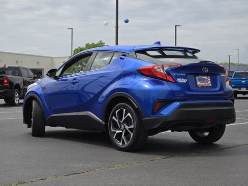 Used 2019 Toyota C-HR Limited FWD image 15
