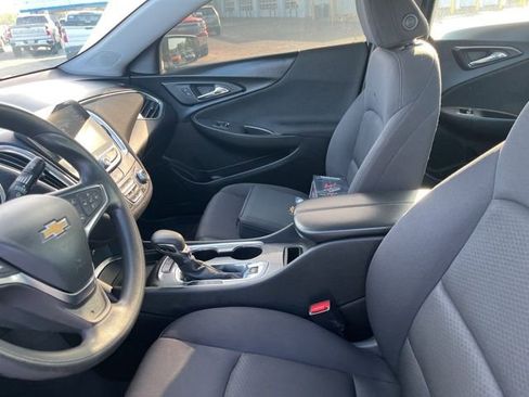 Used 2023 Chevrolet Malibu LT w/ Driver Confidence Package FWD image 8