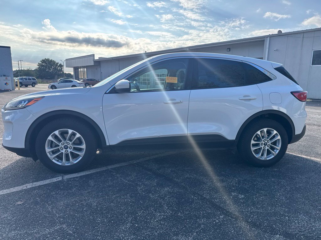 Used 2020 Ford Escape SE FWD image 41