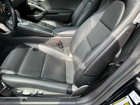 Used 2017 Porsche 718 Cayman S image 36