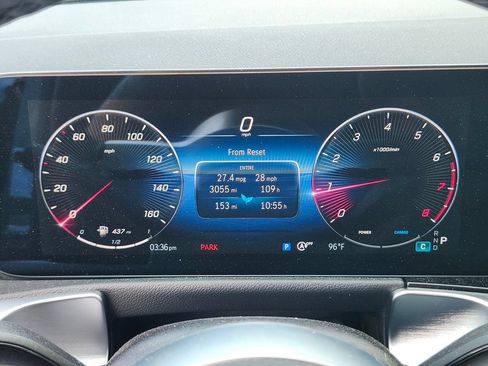 Used 2026 Mercedes-Benz GLB 250 4MATIC image 30