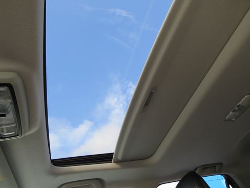 Used 2021 Toyota 4Runner Limited image 29