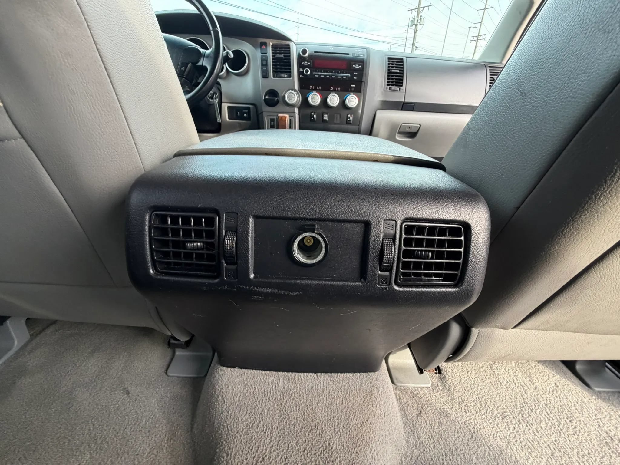 Used 2010 Toyota Tundra Limited RWD image 36