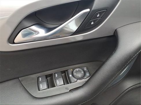 Used 2021 Chevrolet Blazer LT image 13