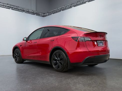 Used 2023 Tesla Model Y Long Range AWD/4WD image 7