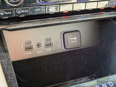 Used 2022 Jeep Grand Cherokee L Limited image 26