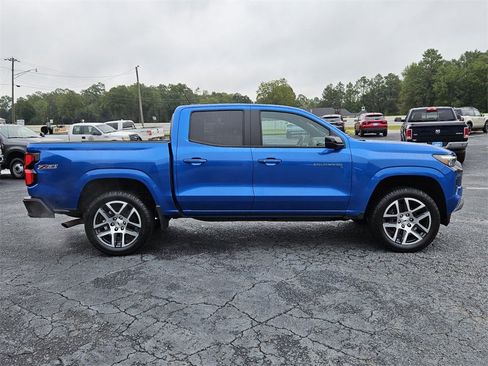 Used 2024 Chevrolet Colorado Z71 w/ Advanced Trailering Package image 13