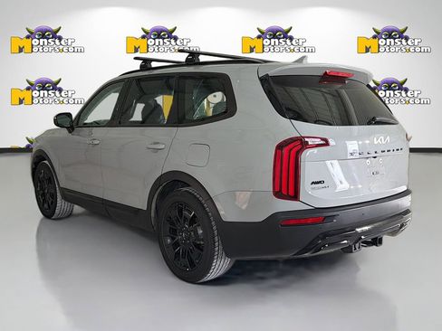 Used 2022 Kia Telluride EX w/ EX Premium Package image 7