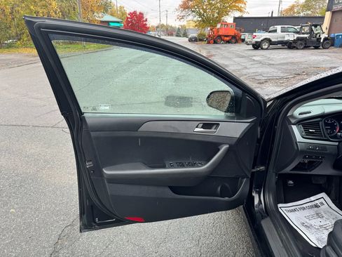 Used 2018 Hyundai Sonata SE image 13