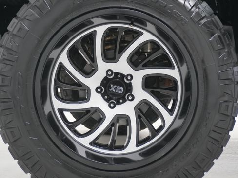 Used 2016 Jeep Wrangler Unlimited Rubicon w/ Connectivity Group image 22