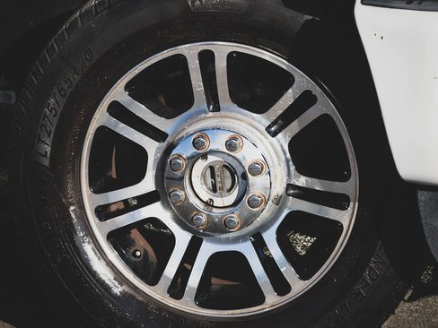 Used 2015 Ford F250 Platinum w/ FX4 Off-Road Package image 19