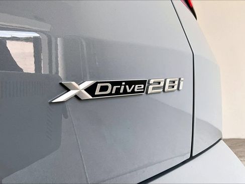 Used 2025 BMW X2 xDrive28i AWD/4WD image 37