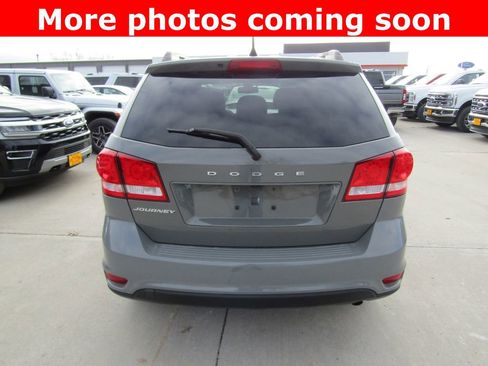 Used 2019 Dodge Journey SE w/ Connectivity Group image 4