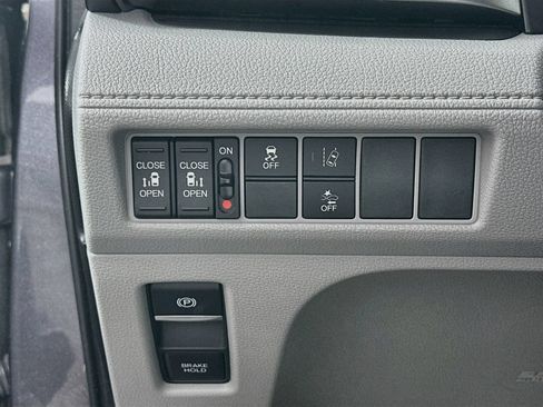 Used 2019 Honda Odyssey EX image 10