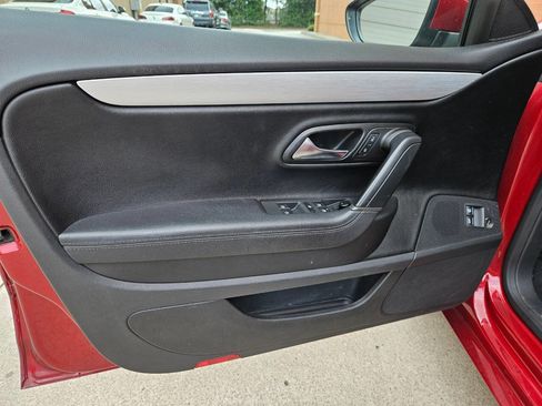 Used 2013 Volkswagen CC Sport image 19