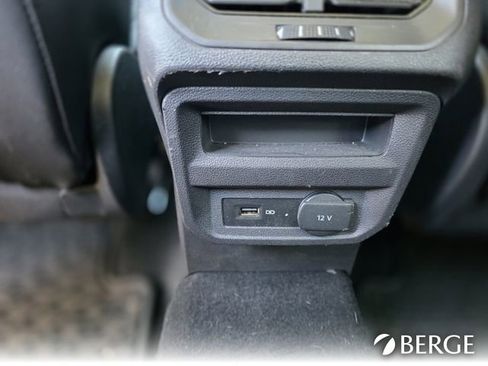 Used 2019 Volkswagen Tiguan SE w/ Panoramic Sunroof Package image 28