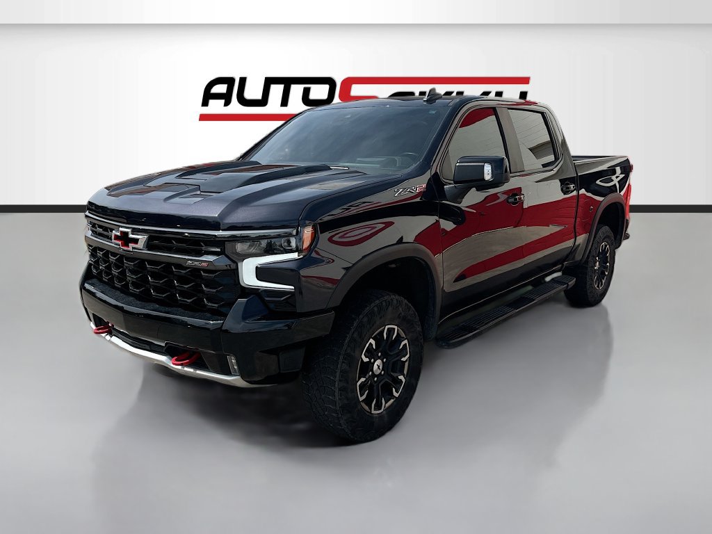 Used 2023 Chevrolet Silverado 1500 ZR2 w/ Technology Package AWD/4WD image 3