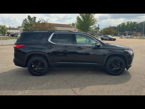 Used 2020 Chevrolet Traverse LT FWD image 37