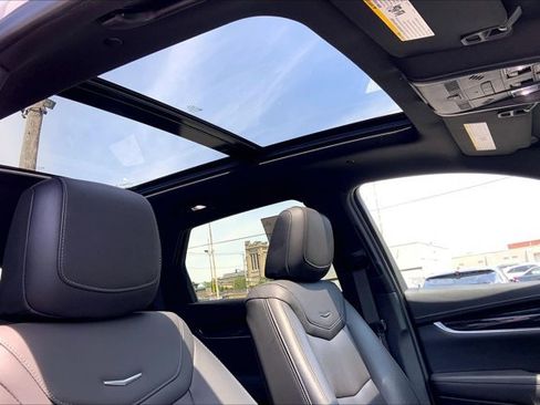 Used 2023 Cadillac XT5 Premium Luxury AWD/4WD image 22