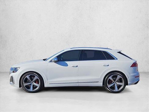 Used 2024 Audi SQ8 Prestige w/ Prestige Package image 9