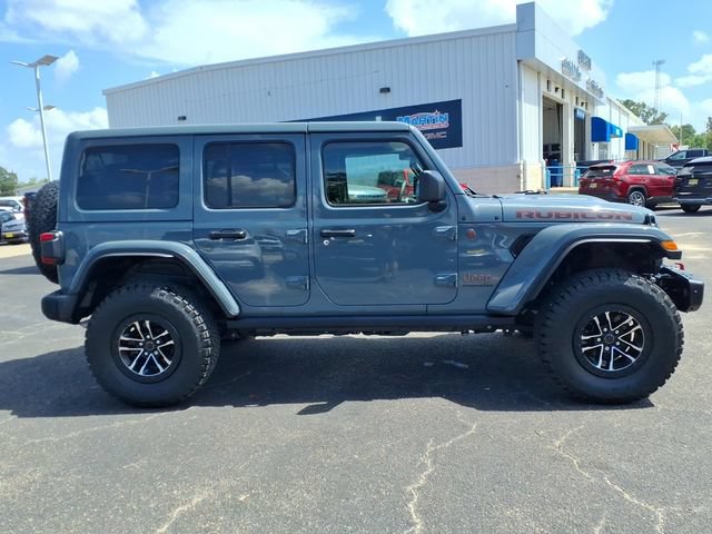Used 2024 Jeep Wrangler Unlimited Rubicon AWD/4WD image 4