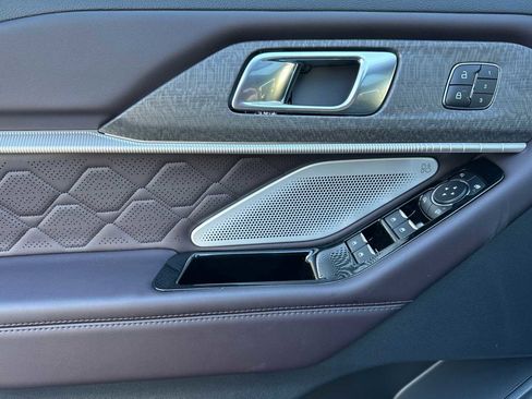 New 2026 Ford Explorer Platinum w/ LUX Leather Package image 8